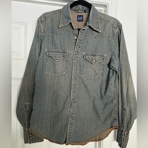 GAP denim shirt with snaps small